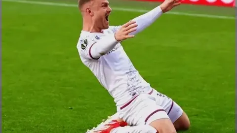 曼聯經紀人肖力促凱恩賴斯加盟，建議轉會費達2億！